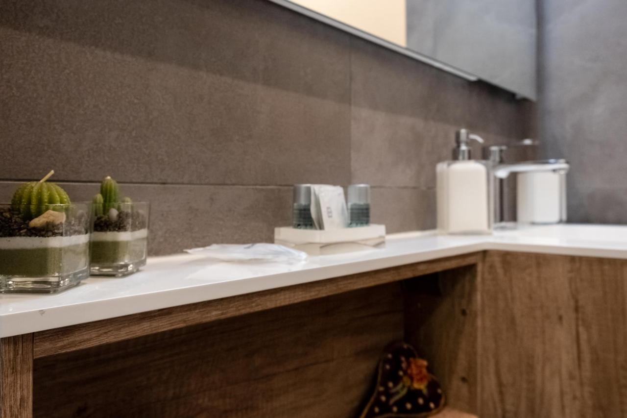 Eighty Four Luxury Rooms Roma Exterior foto